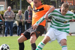 giel-van-den-broek-milheezer-boys-oranje-zwart