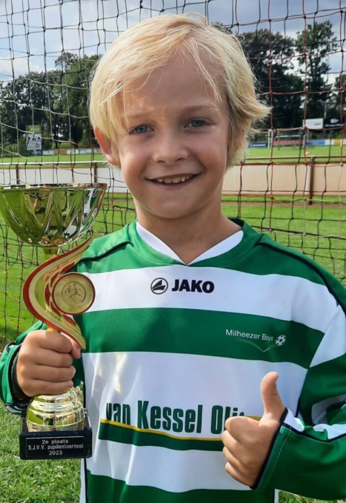 Gijs is pupil van de week tijdens Milheezer Boys – Oostrum!