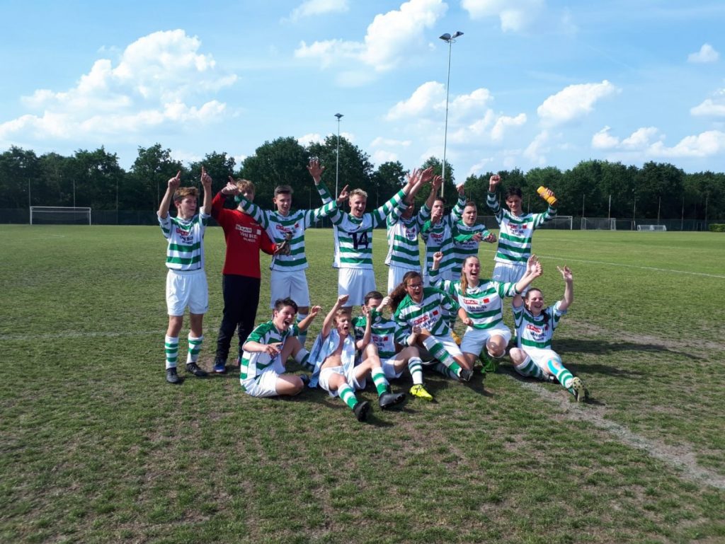 Milheezer Boys JO17-1G kampioen!