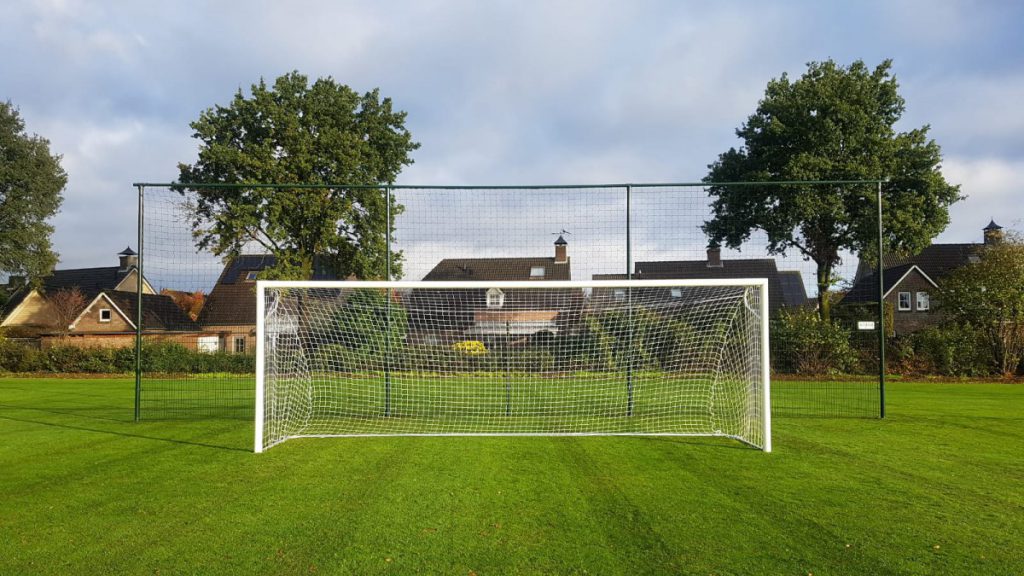 Ingebruikname nieuw trainingsveld en nieuwe wedstrijddoelen jeugd